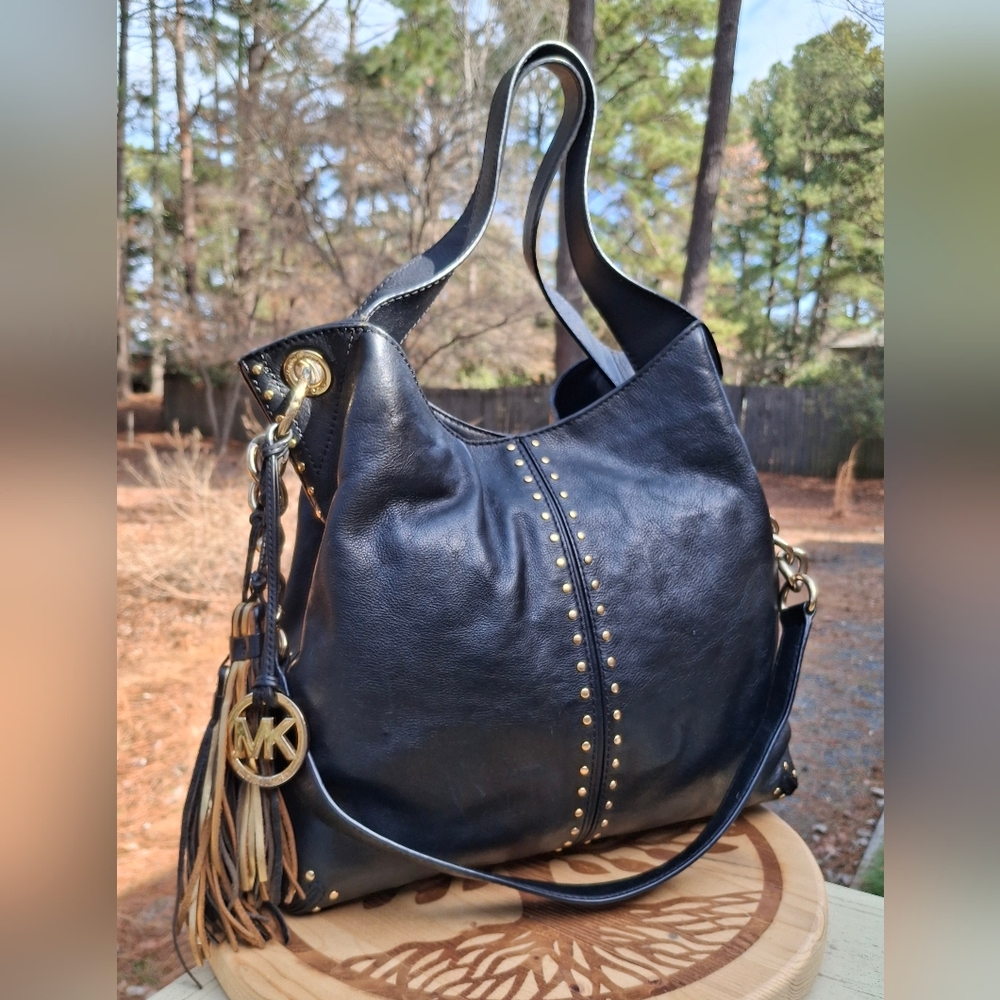 Michael Michael Kors Large Uptown Astor Black Leather Gold Studded Shoulder Tote - Picture 12 of 12